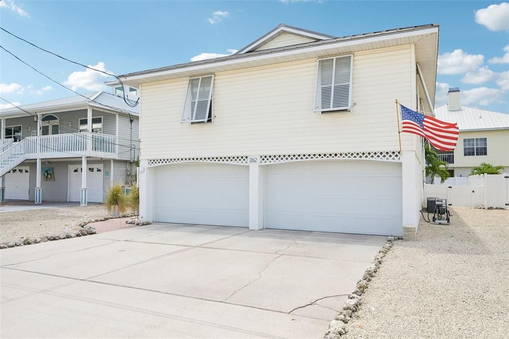For Sale: $1,224,000 (3 beds, 2 baths, 1500 Square Feet)