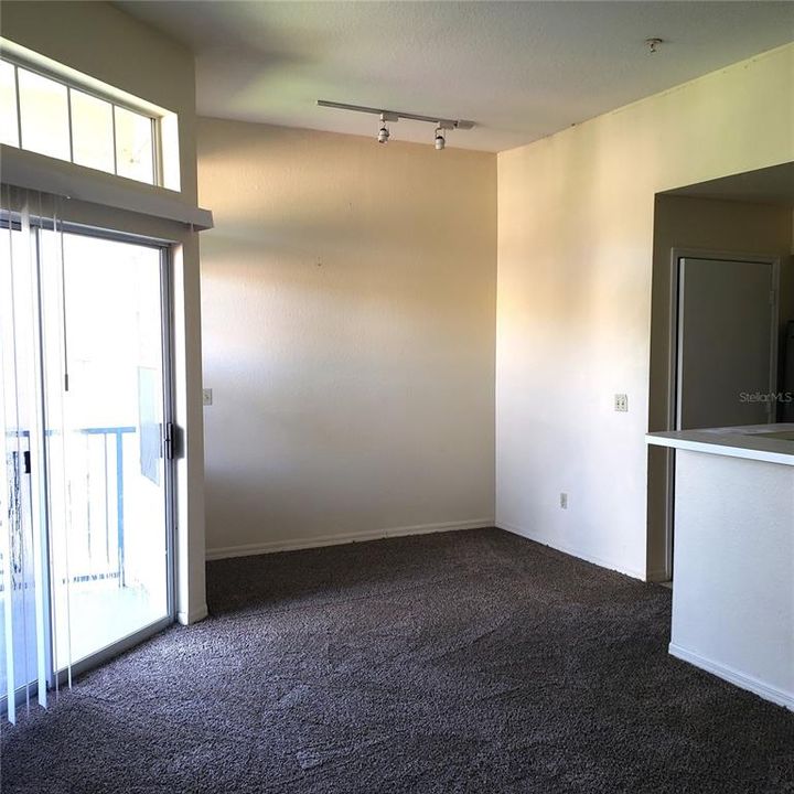В аренду: $1,795 (2 спален, 2 ванн, 1072 Квадратных фут)