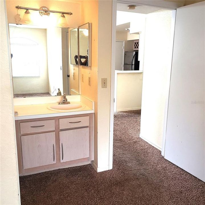 В аренду: $1,795 (2 спален, 2 ванн, 1072 Квадратных фут)
