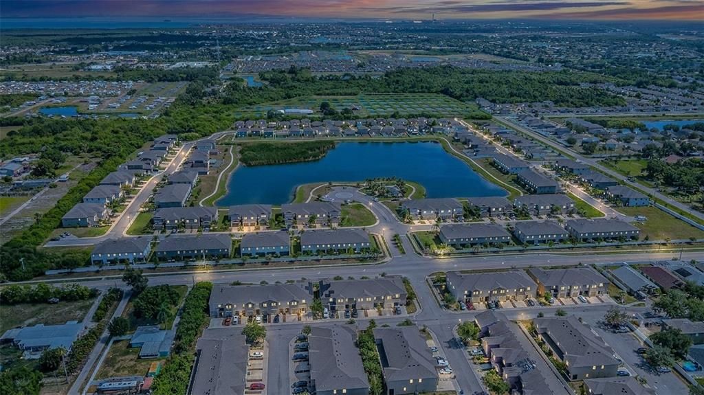 На продажу: $247,900 (3 спален, 2 ванн, 1796 Квадратных фут)