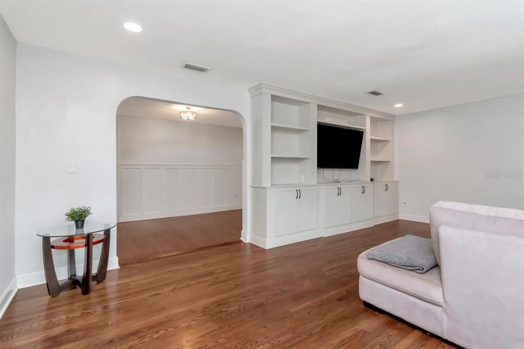 Active With Contract: $3,000 (4 beds, 3 baths, 2480 Square Feet)