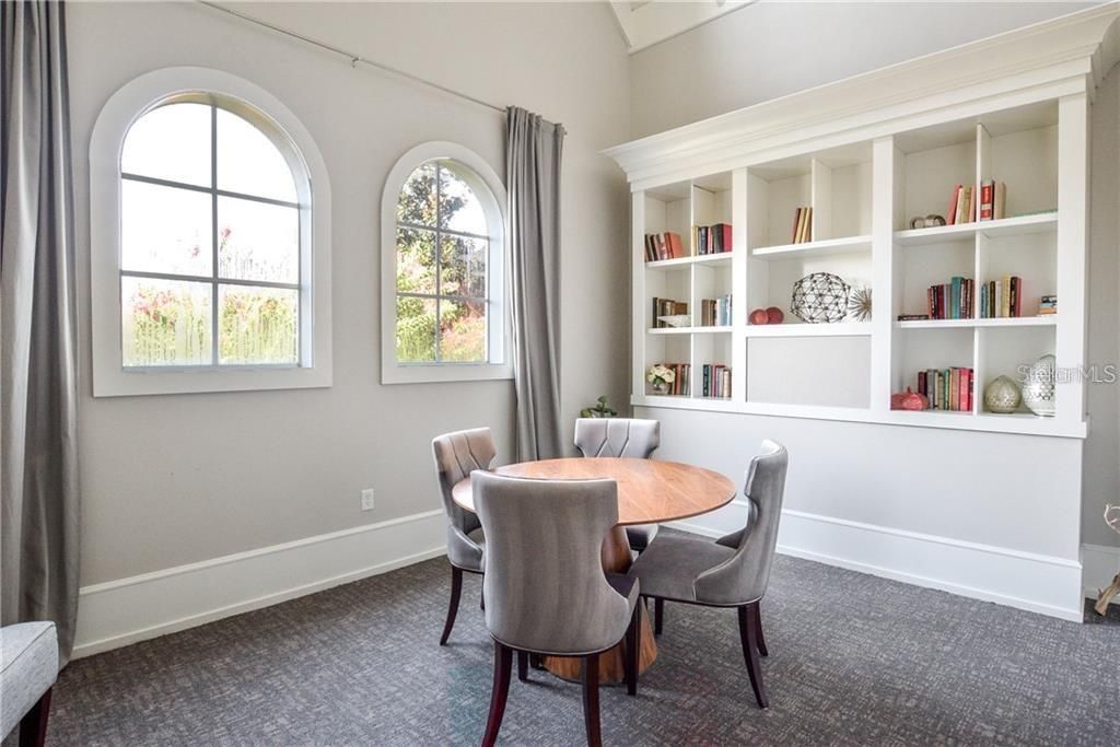 For Sale: $164,900 (1 beds, 1 baths, 821 Square Feet)