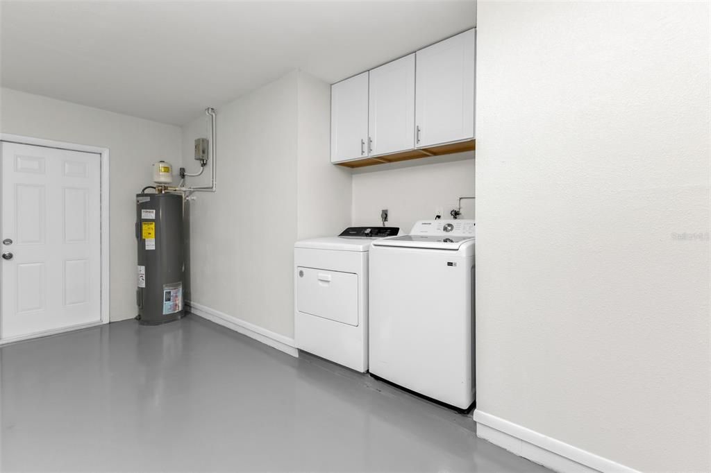 На продажу: $399,000 (3 спален, 2 ванн, 1432 Квадратных фут)