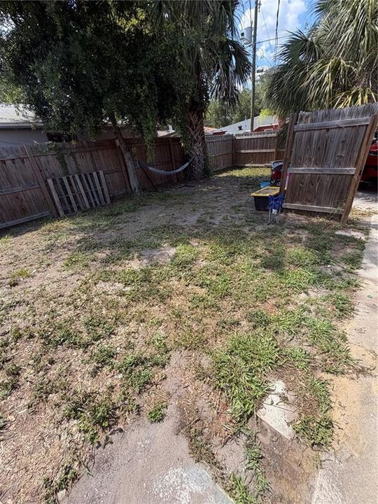 For Rent: $1,095 (1 beds, 1 baths, 550 Square Feet)