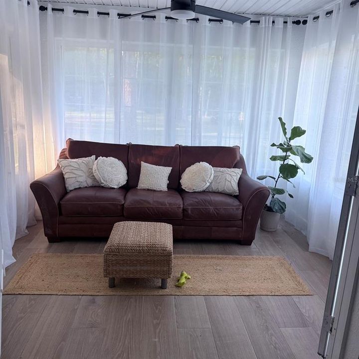 For Rent: $3,450 (3 beds, 2 baths, 1890 Square Feet)