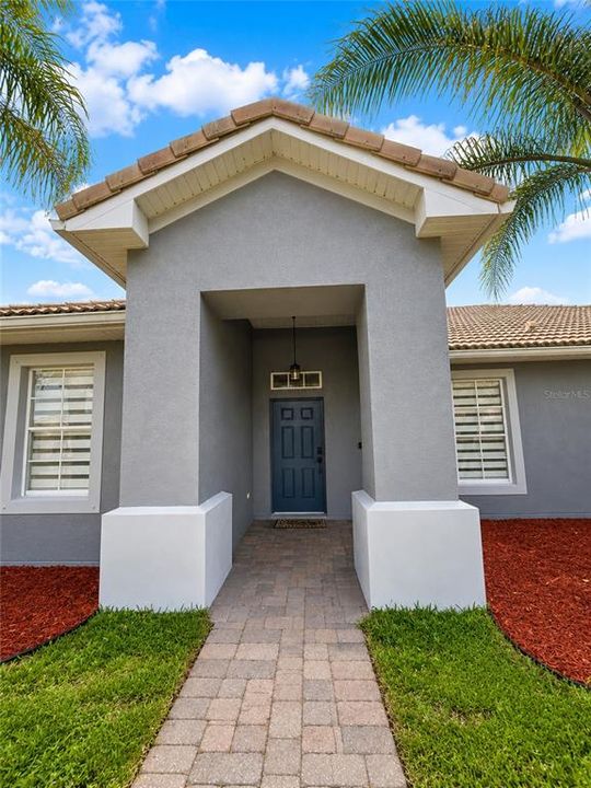 En Venta: $440,000 (4 camas, 2 baños, 1923 Pies cuadrados)