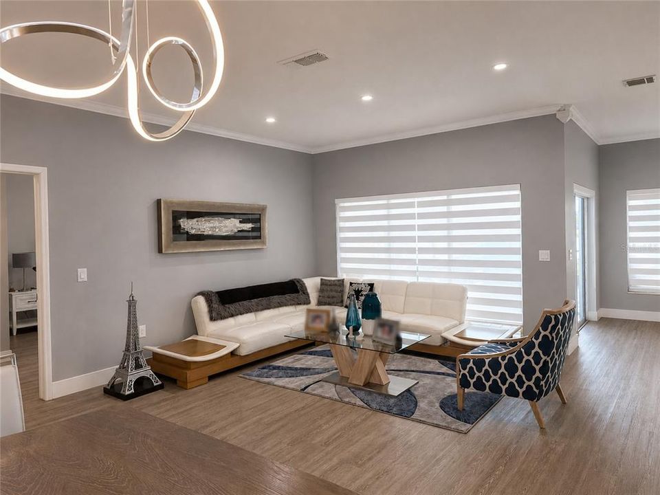 En Venta: $440,000 (4 camas, 2 baños, 1923 Pies cuadrados)