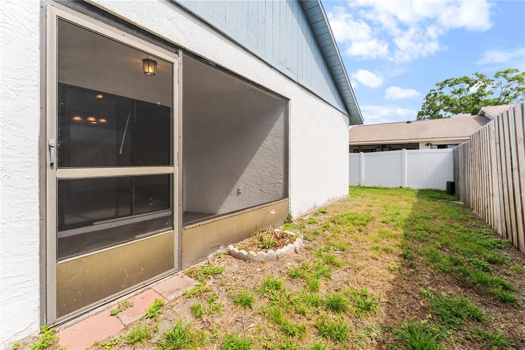 For Sale: $260,000 (2 beds, 2 baths, 1296 Square Feet)