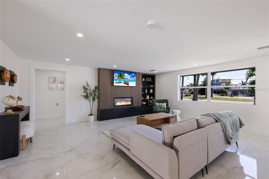 For Sale: $1,250,000 (3 beds, 2 baths, 1398 Square Feet)