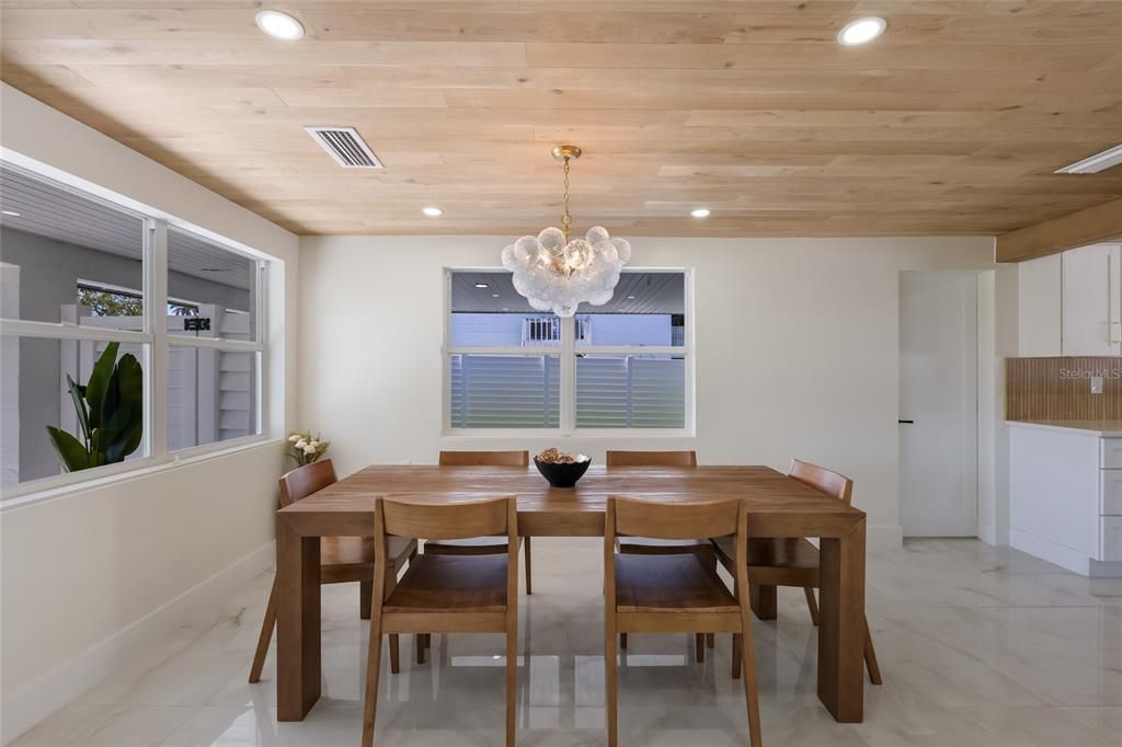 For Sale: $1,250,000 (3 beds, 2 baths, 1398 Square Feet)