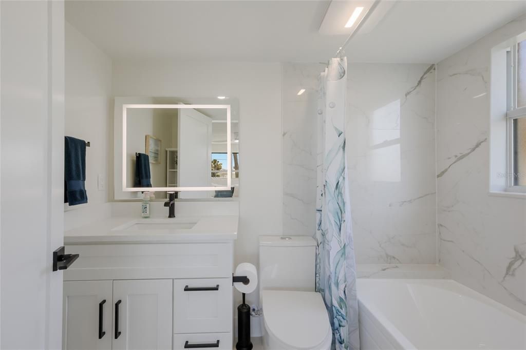 For Sale: $1,250,000 (3 beds, 2 baths, 1398 Square Feet)
