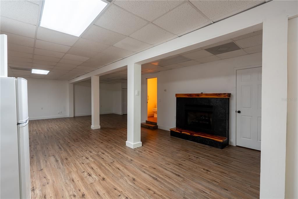 For Sale: $735,000 (3 beds, 3 baths, 2800 Square Feet)
