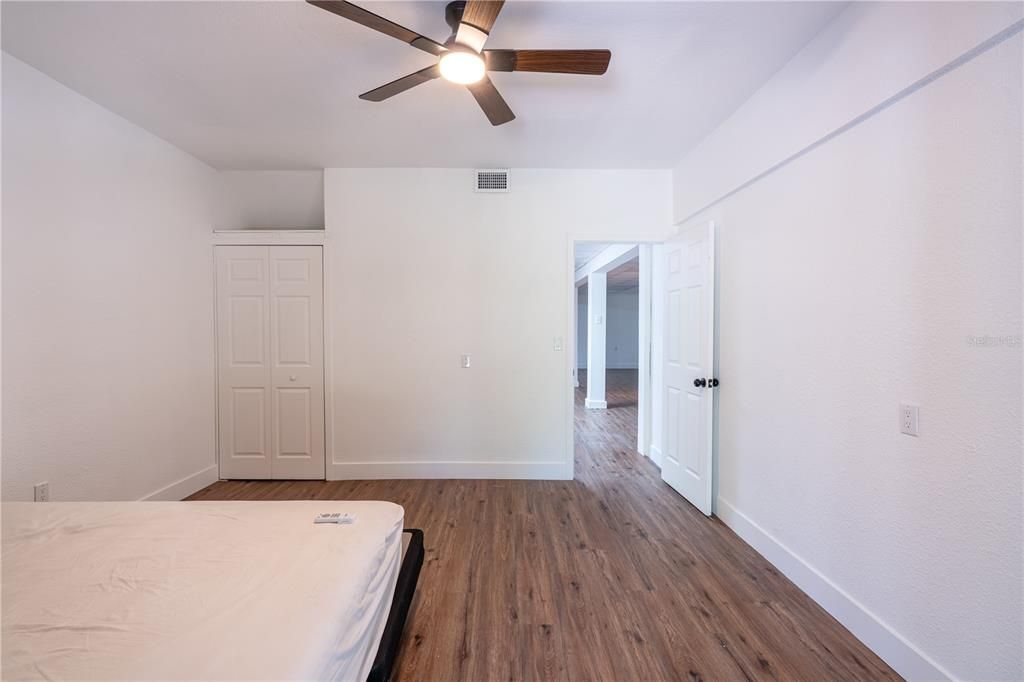 For Sale: $735,000 (3 beds, 3 baths, 2800 Square Feet)