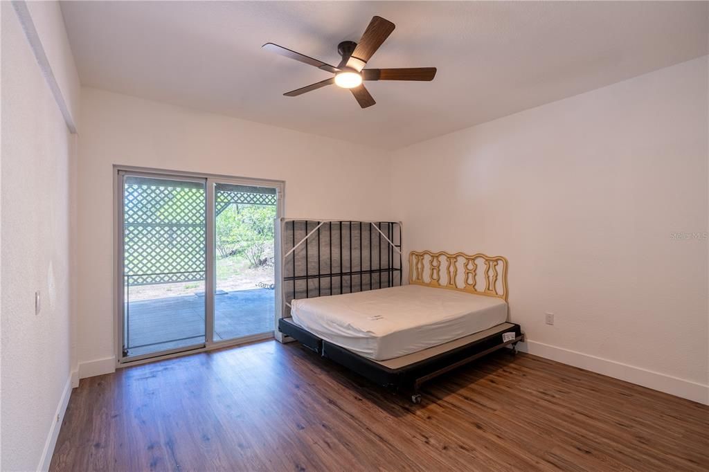 For Sale: $735,000 (3 beds, 3 baths, 2800 Square Feet)