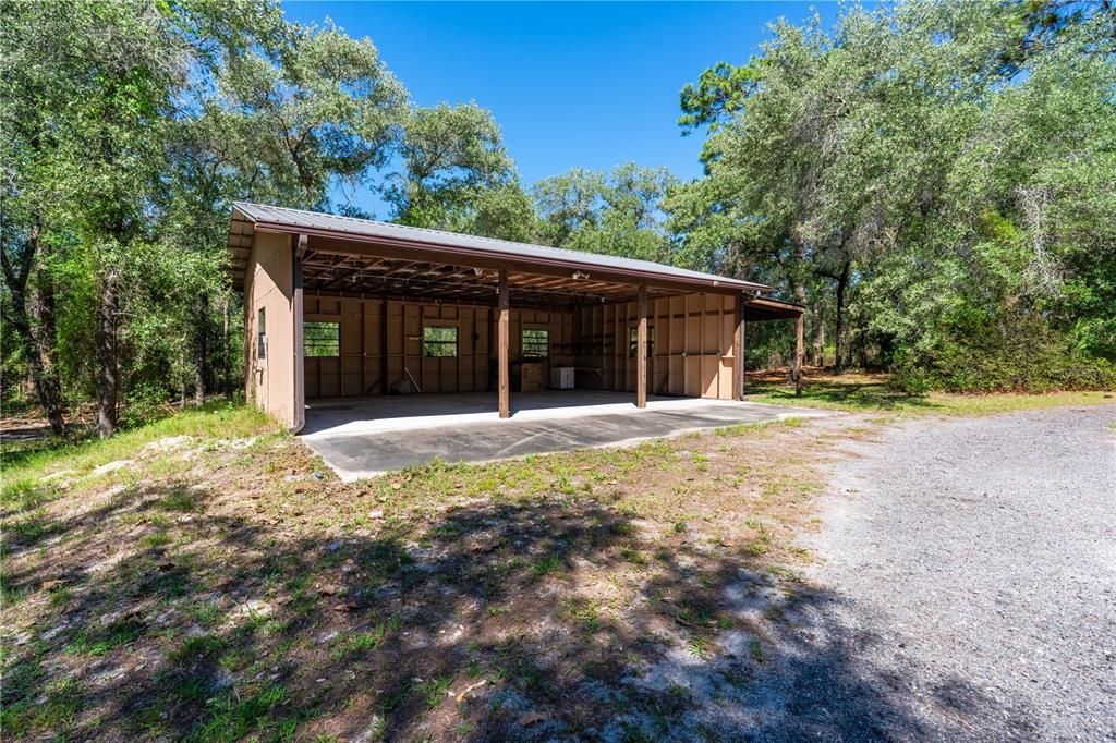 For Sale: $735,000 (3 beds, 3 baths, 2800 Square Feet)