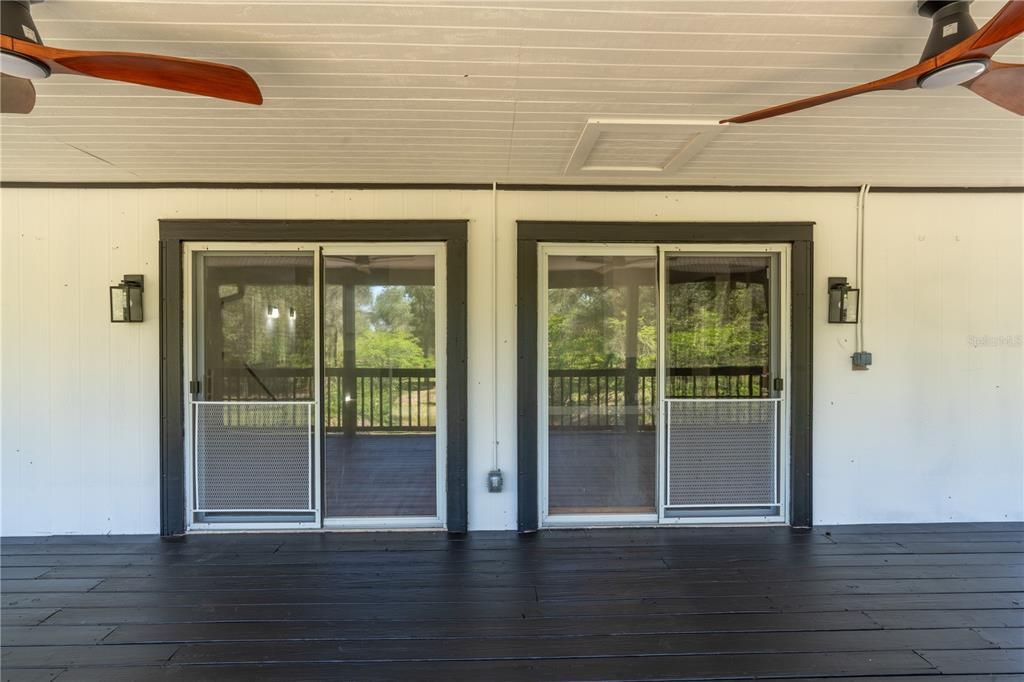 For Sale: $735,000 (3 beds, 3 baths, 2800 Square Feet)