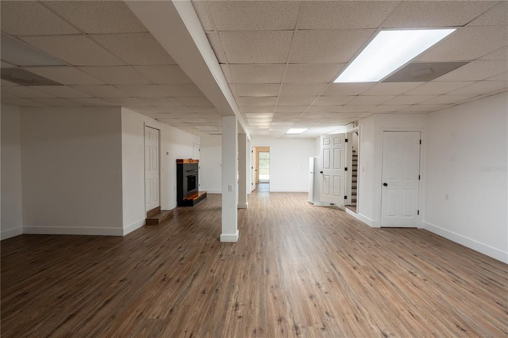 For Sale: $735,000 (3 beds, 3 baths, 2800 Square Feet)