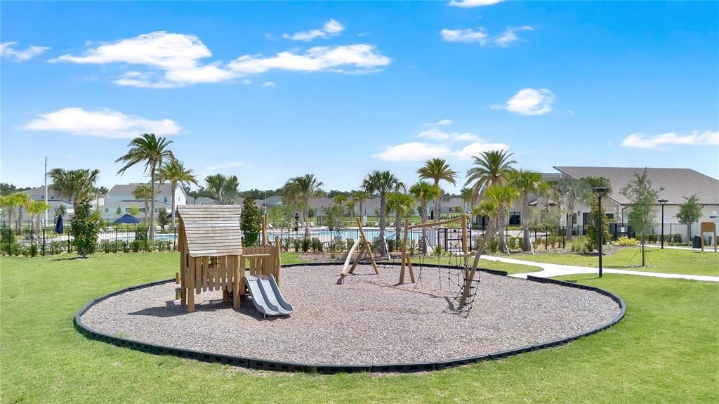 Activo con contrato: $370,000 (4 camas, 2 baños, 1843 Pies cuadrados)