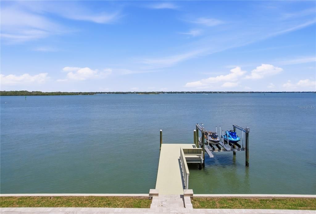 For Sale: $2,595,000 (4 beds, 3 baths, 3481 Square Feet)