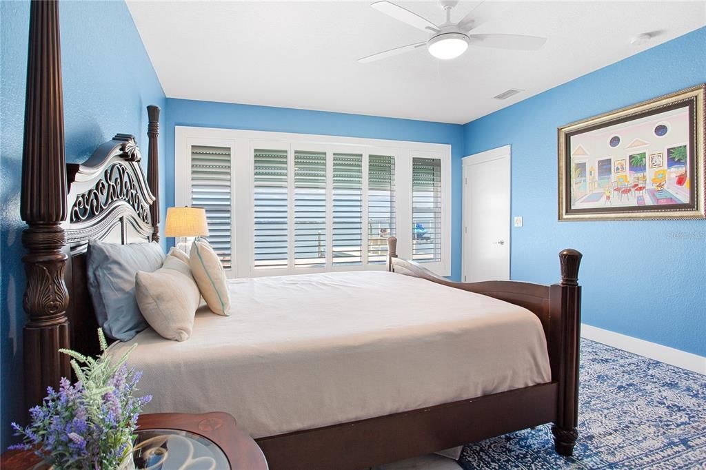 For Sale: $2,595,000 (4 beds, 3 baths, 3481 Square Feet)