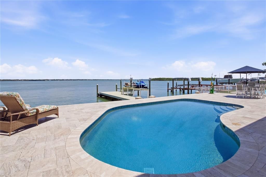 For Sale: $2,595,000 (4 beds, 3 baths, 3481 Square Feet)