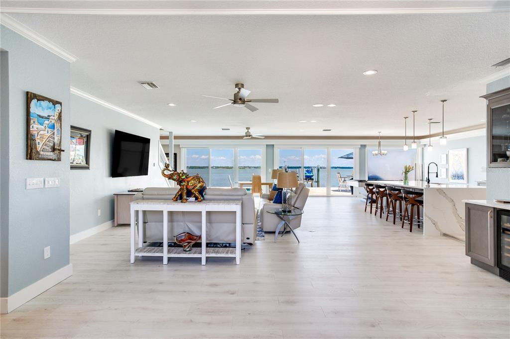 For Sale: $2,595,000 (4 beds, 3 baths, 3481 Square Feet)