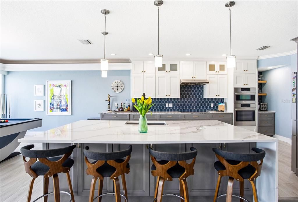 For Sale: $2,595,000 (4 beds, 3 baths, 3481 Square Feet)