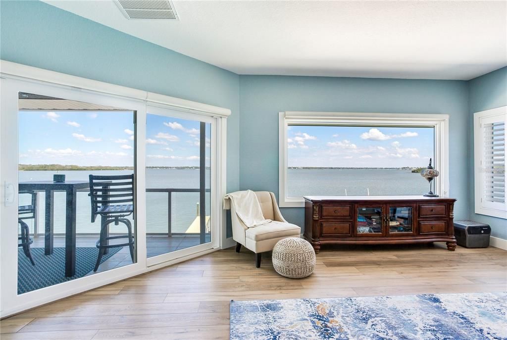 For Sale: $2,595,000 (4 beds, 3 baths, 3481 Square Feet)