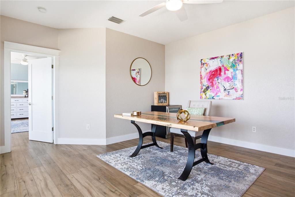 For Sale: $2,595,000 (4 beds, 3 baths, 3481 Square Feet)