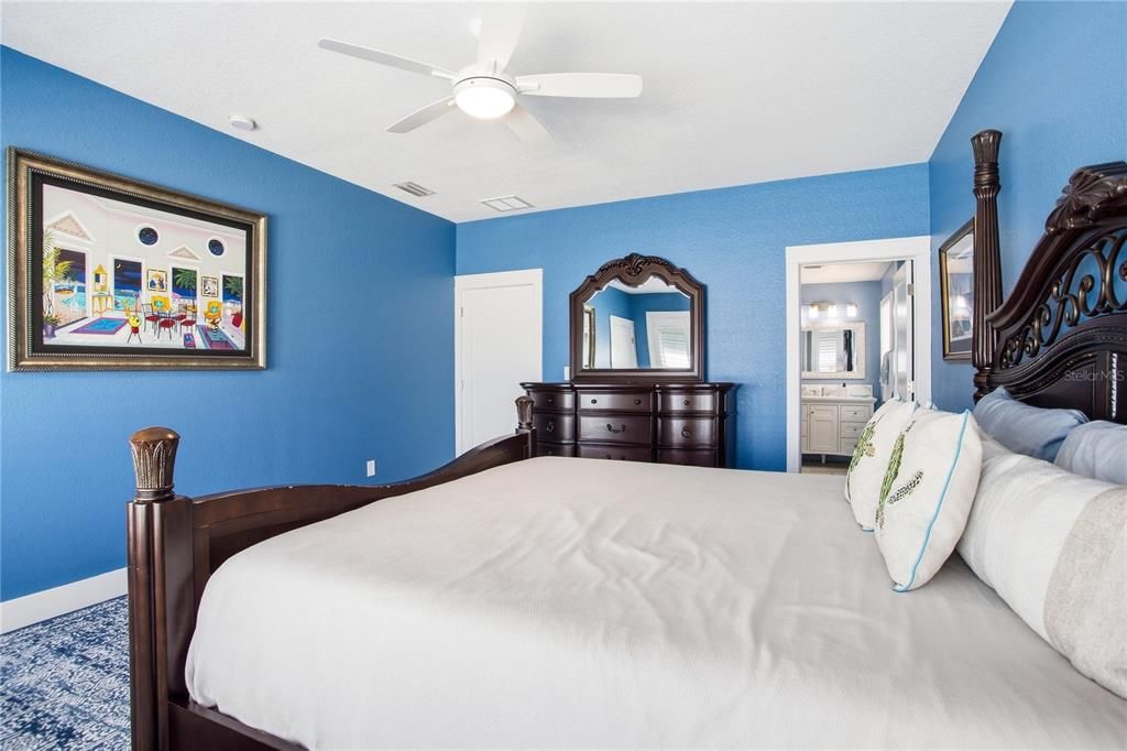 For Sale: $2,595,000 (4 beds, 3 baths, 3481 Square Feet)
