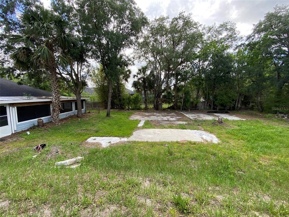 For Sale: $575,000 (3 beds, 2 baths, 1925 Square Feet)