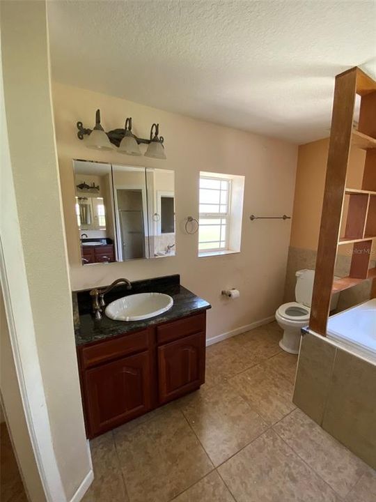 For Sale: $575,000 (3 beds, 2 baths, 1925 Square Feet)