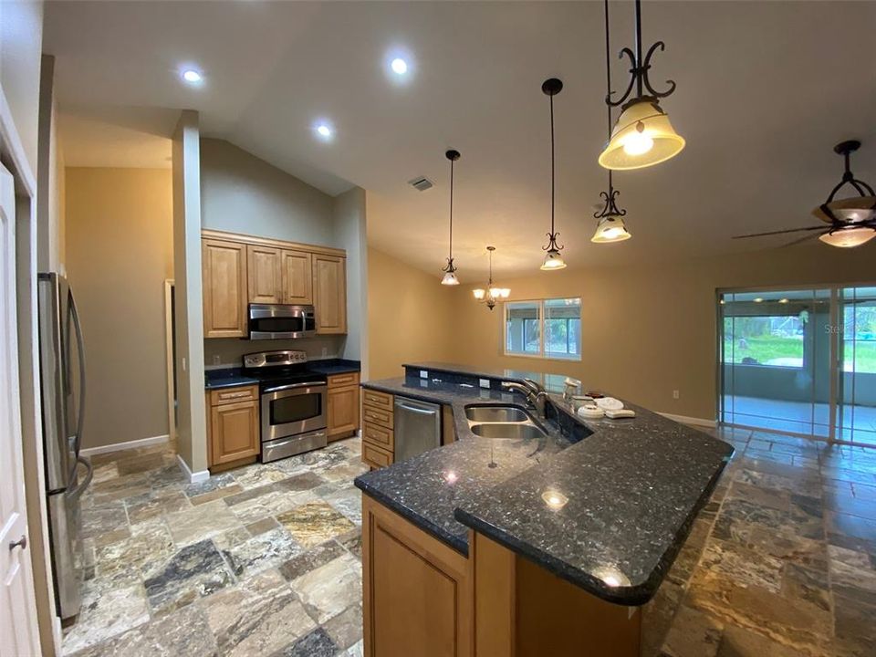 For Sale: $575,000 (3 beds, 2 baths, 1925 Square Feet)
