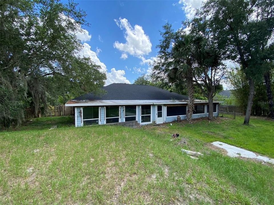 For Sale: $575,000 (3 beds, 2 baths, 1925 Square Feet)