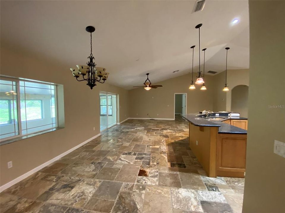 For Sale: $575,000 (3 beds, 2 baths, 1925 Square Feet)
