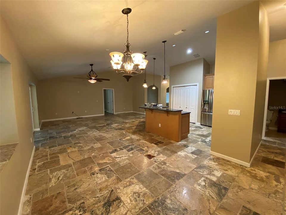For Sale: $575,000 (3 beds, 2 baths, 1925 Square Feet)