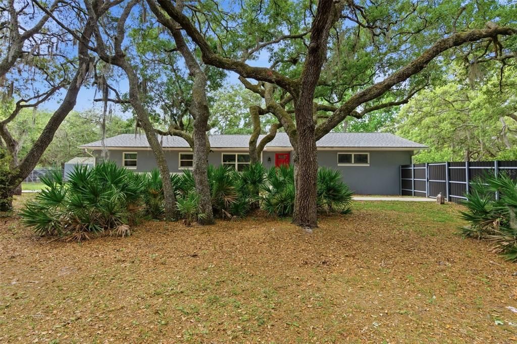 For Rent: $2,950 (3 beds, 2 baths, 1204 Square Feet)