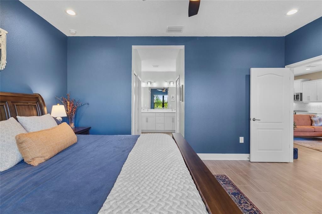 For Rent: $2,900 (3 beds, 2 baths, 1764 Square Feet)