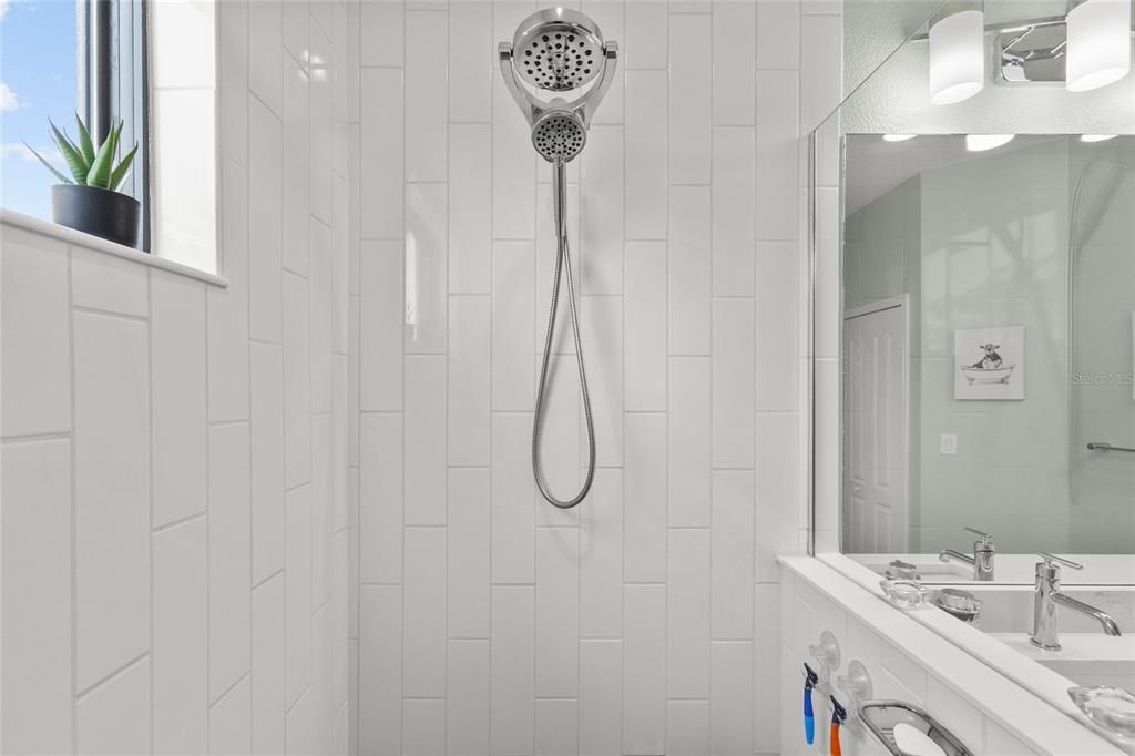 For Rent: $2,900 (3 beds, 2 baths, 1764 Square Feet)