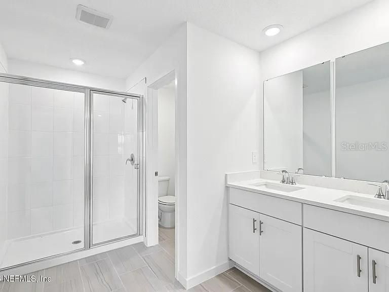 For Sale: $364,900 (4 beds, 3 baths, 1842 Square Feet)