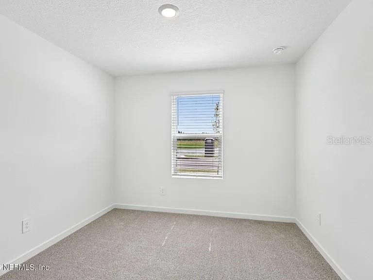 For Sale: $364,900 (4 beds, 3 baths, 1842 Square Feet)