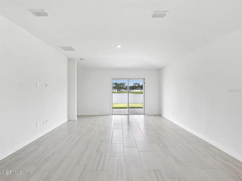 For Sale: $364,900 (4 beds, 3 baths, 1842 Square Feet)