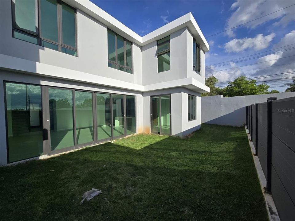 На продажу: $995,000 (4 спален, 4 ванн, 0 Квадратных фут)