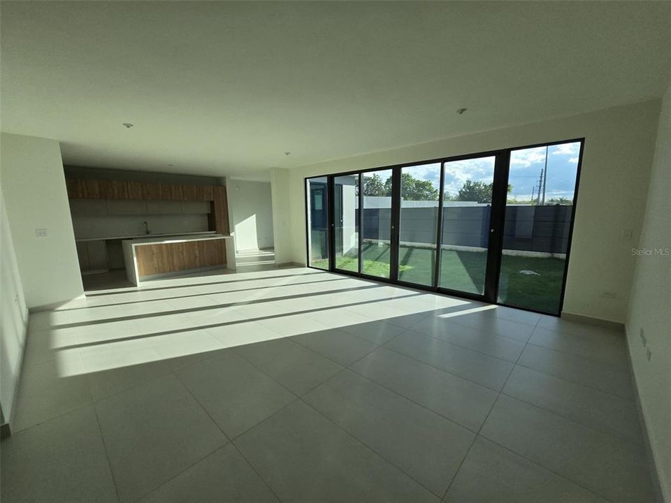 На продажу: $995,000 (4 спален, 4 ванн, 0 Квадратных фут)