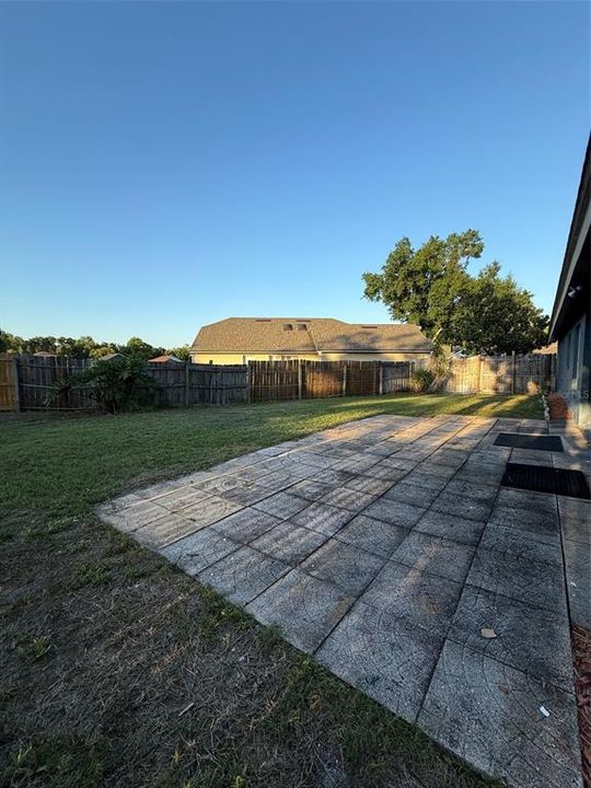 For Rent: $2,500 (3 beds, 2 baths, 1729 Square Feet)
