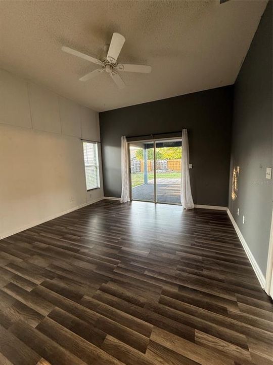 For Rent: $2,500 (3 beds, 2 baths, 1729 Square Feet)