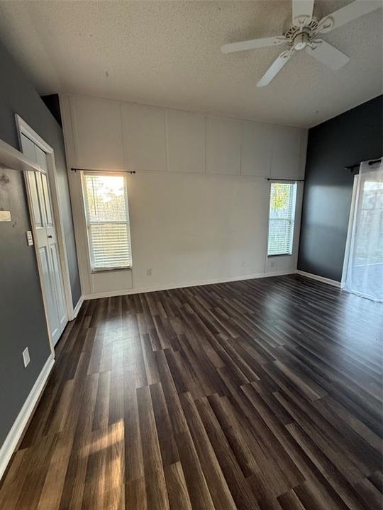 For Rent: $2,500 (3 beds, 2 baths, 1729 Square Feet)