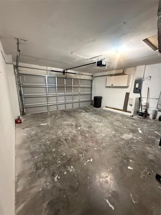 For Rent: $2,500 (3 beds, 2 baths, 1729 Square Feet)