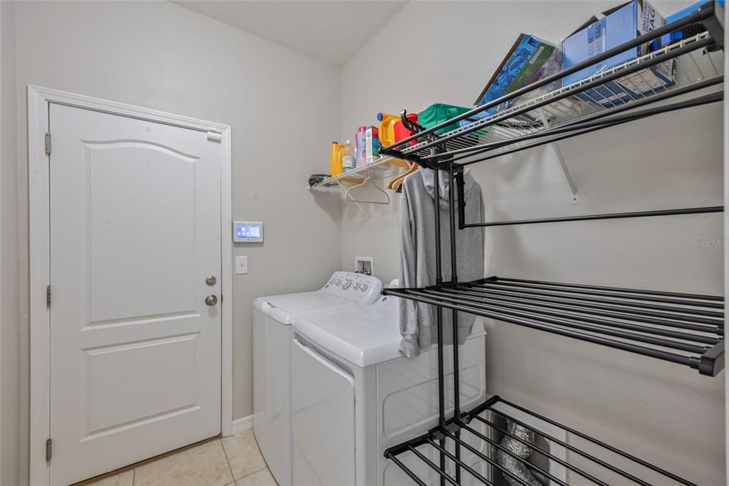 For Sale: $360,000 (5 beds, 4 baths, 2562 Square Feet)