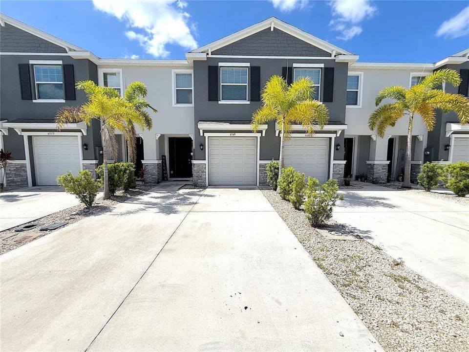 En Venta: $339,000 (3 camas, 2 baños, 1725 Pies cuadrados)